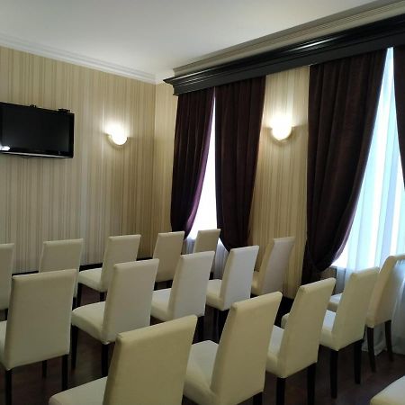 Hotel Business Apartments Dnipro Exterior foto
